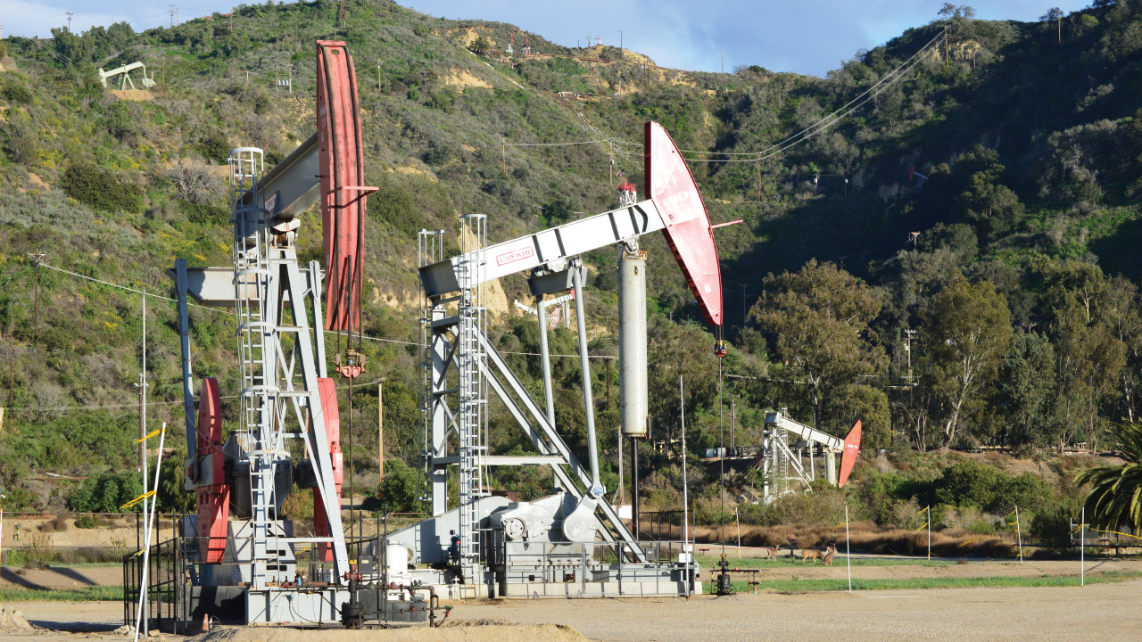 Oil rig